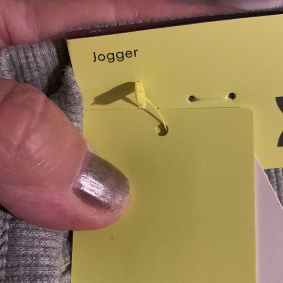 All in motion Men’s XL cargo sweatpants/joggers with elastic waist - Picture 6 of 7